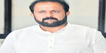 మధు యాష్కీకి తప్పిన ప్రమాదం