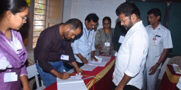 కొడంగల్‌లో ఓటేసిన రేవంత్ రెడ్డి