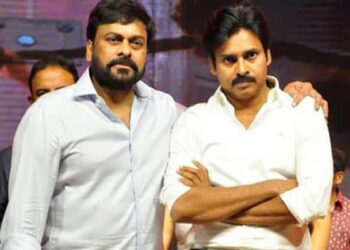 పవన్‌ను గెలిపించండి : చిరంజీవి
