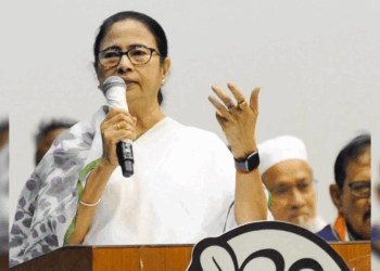 బీజేపీ ఎంపీలు టచ్‌లో ఉన్నారు: మమతా బెనర్జీ